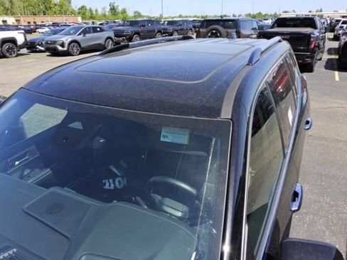 Used 2025 GMC Acadia Denali w/ Super Cruise Package AWD/4WD image 2