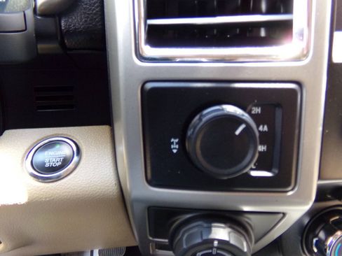 Used 2016 Ford F150 Lariat AWD/4WD image 63