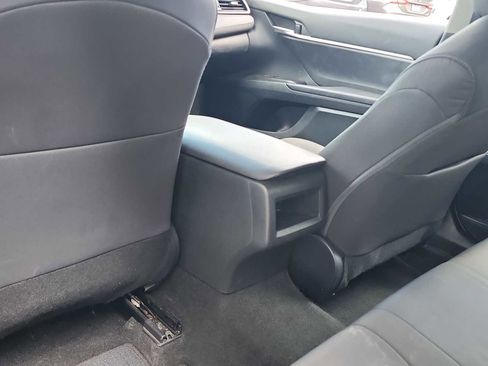 Used 2023 Toyota Camry LE image 21