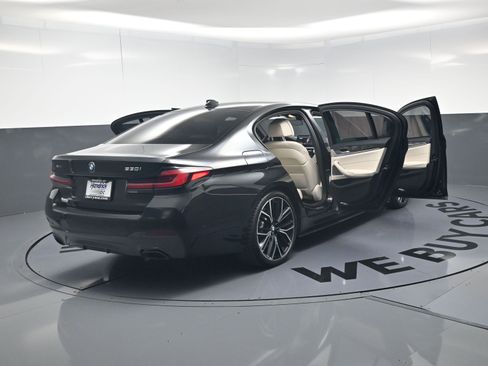 Used 2021 BMW 530i xDrive w/ M Sport Package AWD/4WD image 27