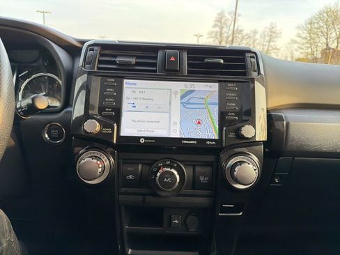 Used 2021 Toyota 4Runner Venture w/ Moonroof Package image 29