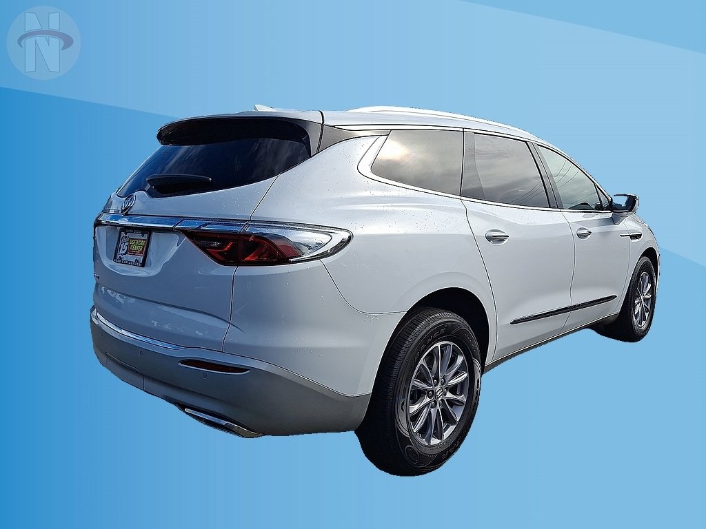 Used 2024 Buick Enclave Essence AWD/4WD image 5