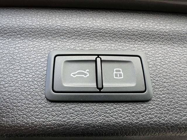 Used 2024 Audi Q3 2.0T Premium w/ Convenience Package AWD/4WD image 13