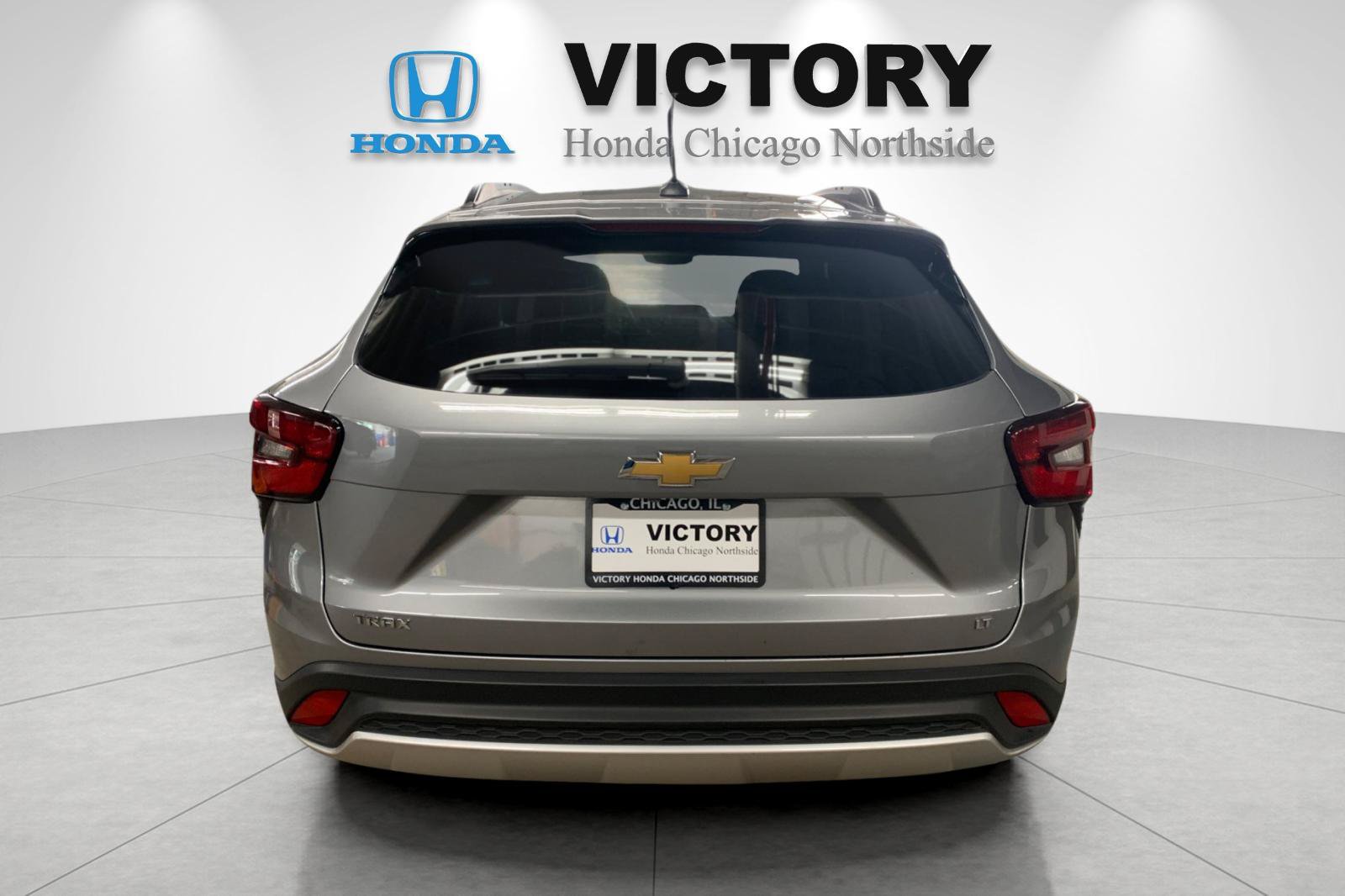 Used 2025 Chevrolet Trax LT w/ LT Convenience Package FWD image 5