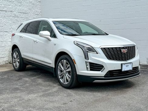 Certified 2023 Cadillac XT5 Premium Luxury AWD/4WD image 1