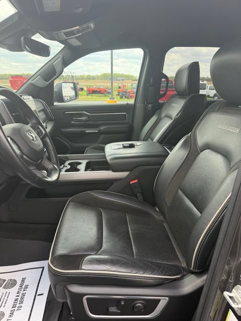 Used 2023 RAM 1500 Laramie AWD/4WD image 10