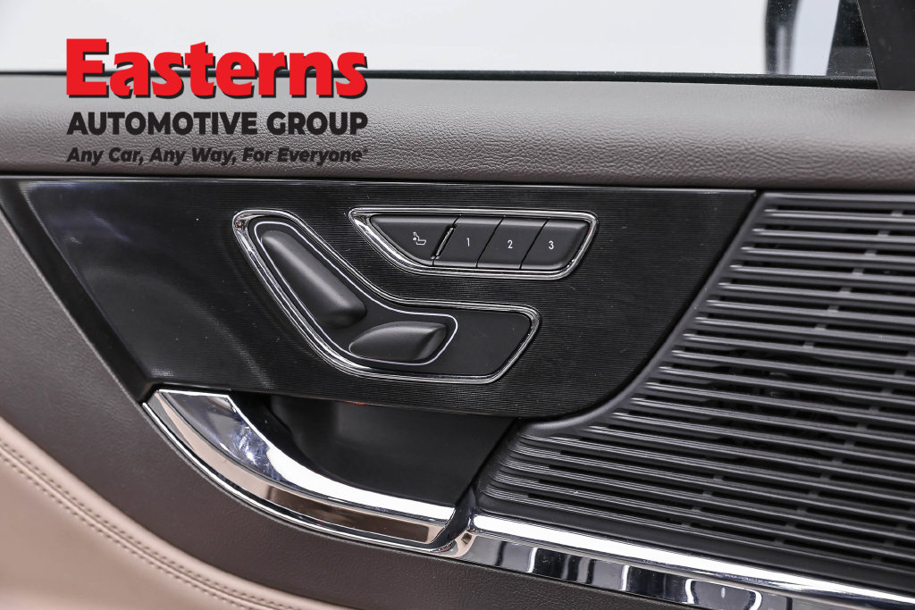Used 2022 Lincoln Corsair FWD w/ Premium Package image 23