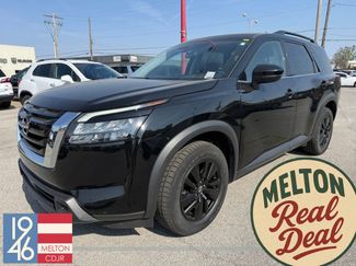 Used 2023 Nissan Pathfinder SV video 1