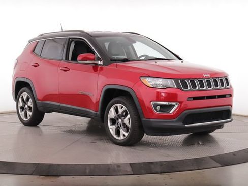 Used 2018 Jeep Compass Limited w/ Navigation Group AWD/4WD image 2