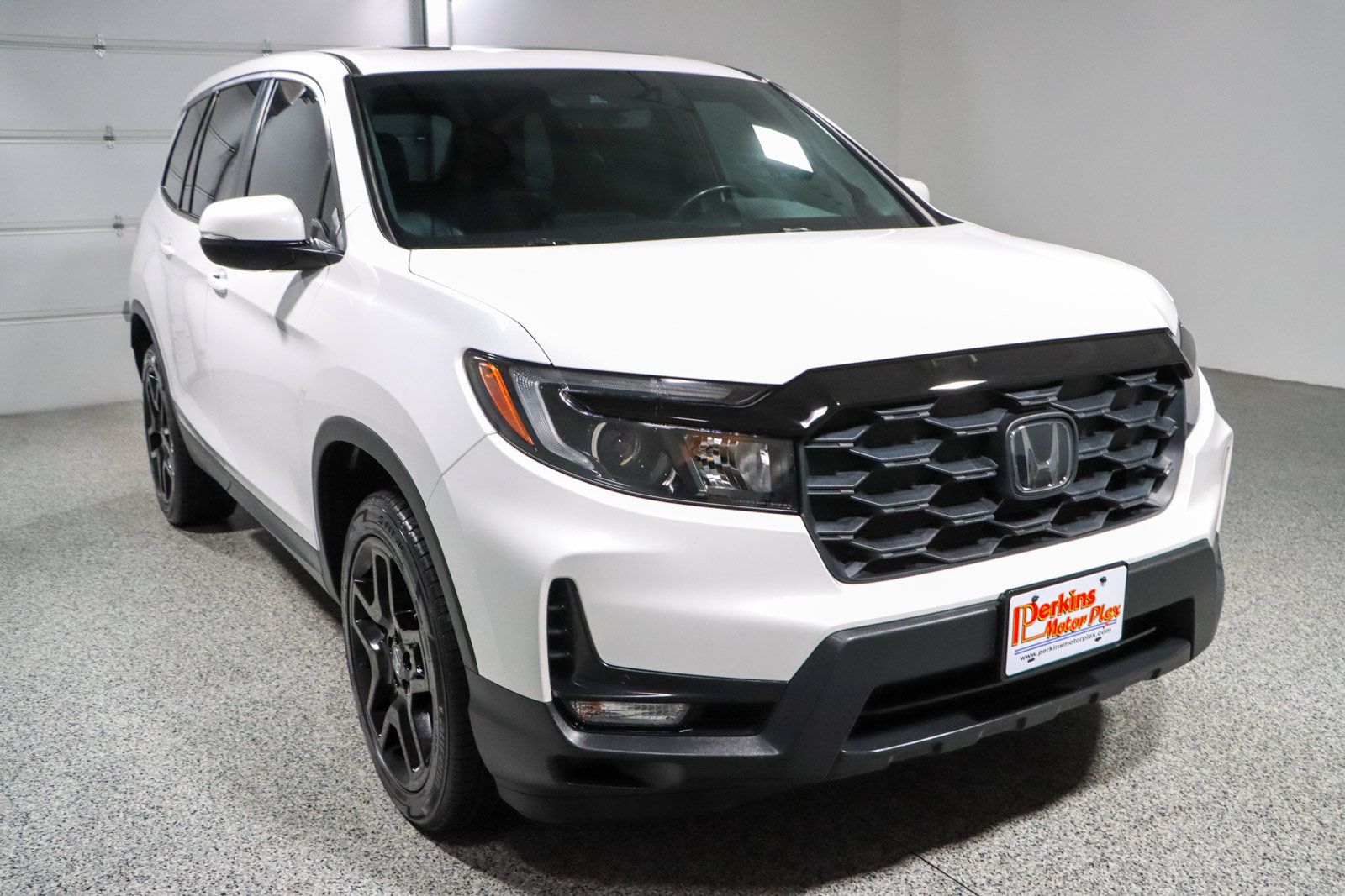 Used 2023 Honda Passport EX-L image 5
