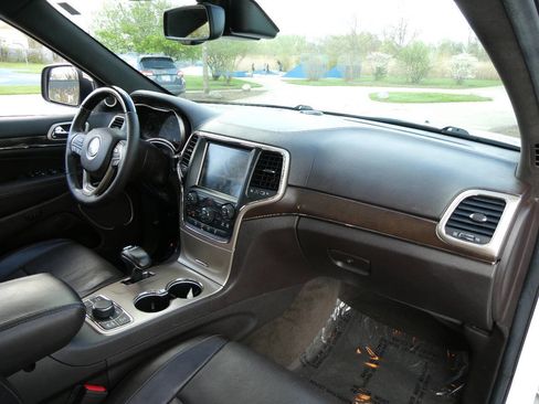 Used 2014 Jeep Grand Cherokee Summit AWD/4WD image 36