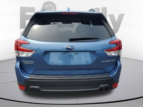 Used 2021 Subaru Forester Premium AWD/4WD image 4
