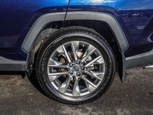 Certified 2019 Toyota RAV4 Limited image 12