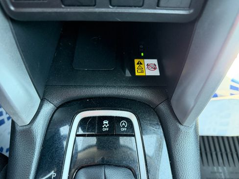 Used 2023 Toyota Corolla Cross LE FWD image 33