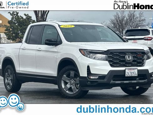 Used 2025 Honda Ridgeline TrailSport image 1