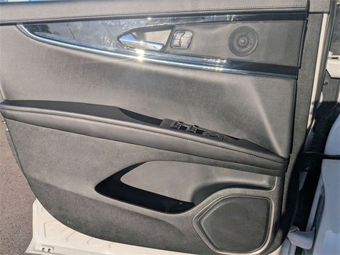 Certified 2023 Lincoln Nautilus AWD w/ Premium Package image 14