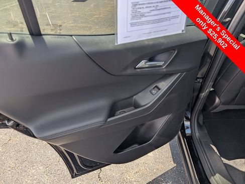 Used 2026 Chevrolet Equinox LT w/ Convenience Package II FWD image 10