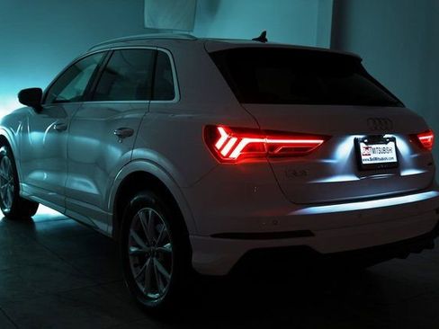 Used 2025 Audi Q3 2.0T Premium image 38