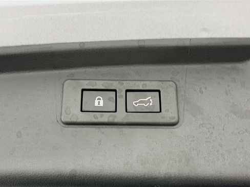 Used 2025 Subaru Outback Premium image 30