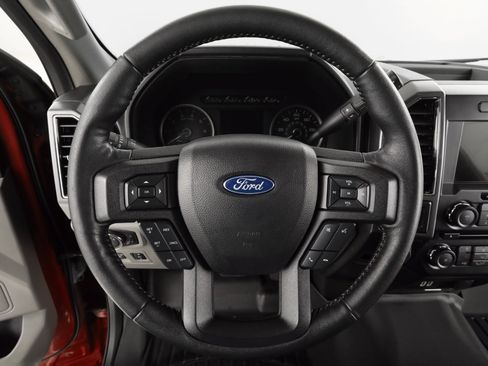 Used 2018 Ford F150 XLT w/ Equipment Group 302A Luxury image 15