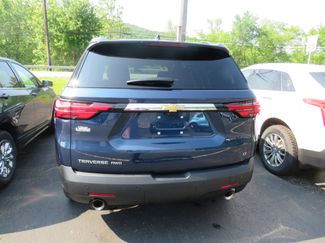 Used 2022 Chevrolet Traverse LT w/ LT Premium Package video 5