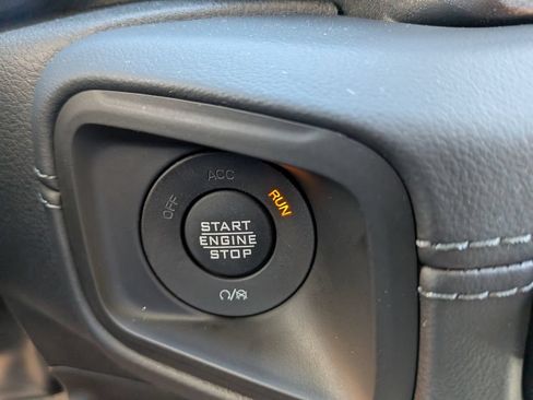 Used 2026 Jeep Wrangler Unlimited Sahara AWD/4WD image 18