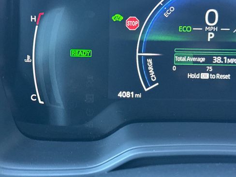 Used 2025 Toyota Corolla SE image 27