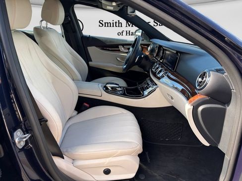 Used 2017 Mercedes-Benz E 300 4MATIC image 15