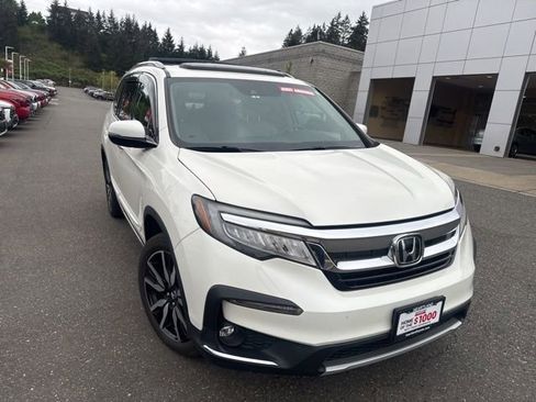 Used 2019 Honda Pilot Touring image 3