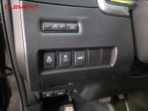 Used 2016 Nissan Murano Platinum w/ Platinum Technology Package image 12