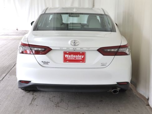 Used 2023 Toyota Camry XLE AWD/4WD image 25