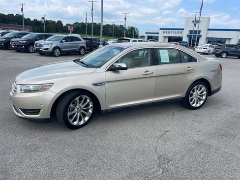 Used 2018 Ford Taurus Limited w/ Driver Assist Package FWD image 4