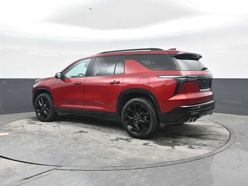 Used 2024 Chevrolet Traverse RS w/ LPO, Floor Liner Package AWD/4WD image 2