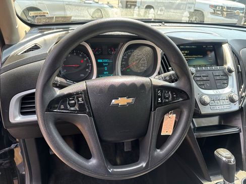 Used 2017 Chevrolet Equinox LS image 15