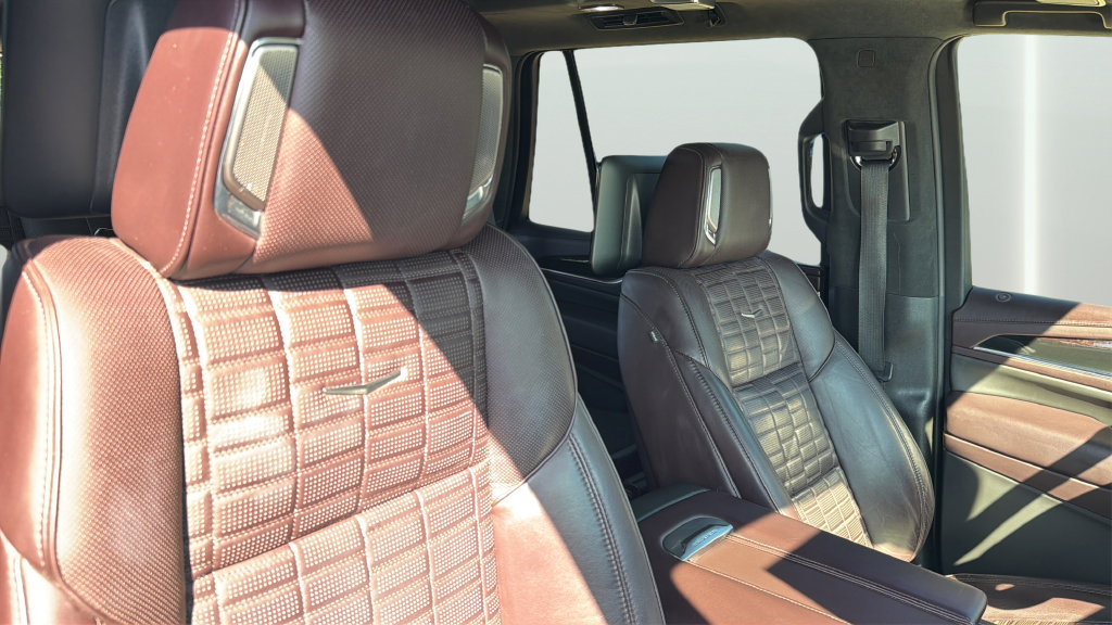 Used 2023 Cadillac Escalade Sport Platinum AWD/4WD image 28
