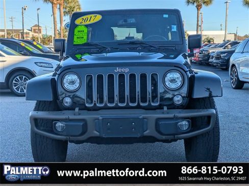 Used 2017 Jeep Wrangler Unlimited Sahara image 9