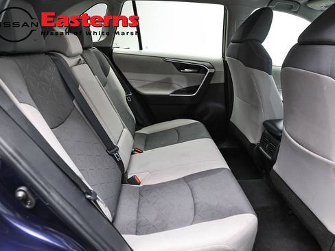 Used 2024 Toyota RAV4 XLE FWD image 22