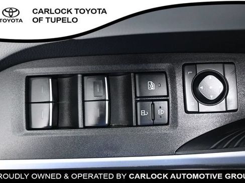 Used 2025 Toyota RAV4 XLE w/ Convenience Package FWD image 20