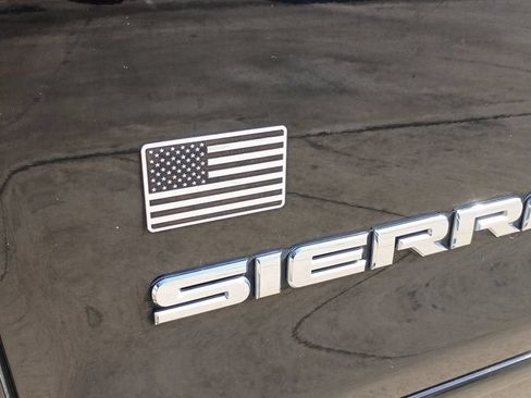 Used 2018 GMC Sierra 1500 SLE w/ SLE Value Package AWD/4WD image 15