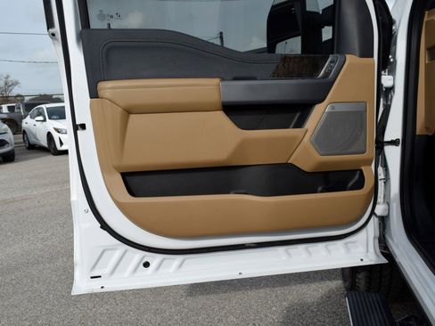 Used 2024 Ford F350 Lariat w/ Lariat Ultimate Package image 19