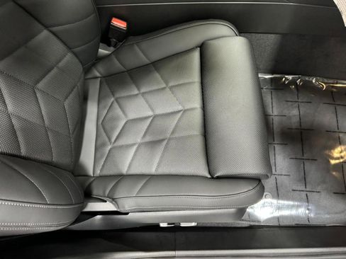 New 2026 BMW 550e xDrive image 20