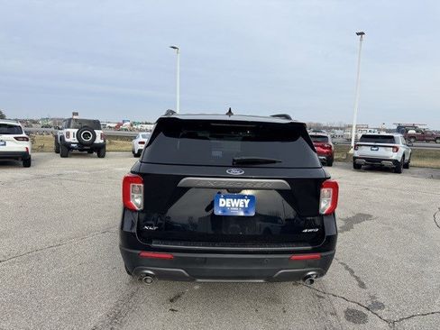 Certified 2021 Ford Explorer XLT w/ Equipment Group 202A image 7
