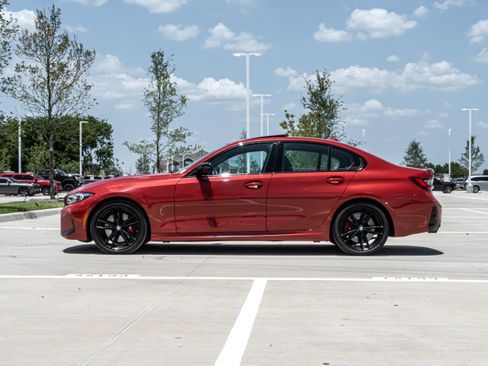 Used 2024 BMW 330i Sedan w/ M Sport Package RWD image 6