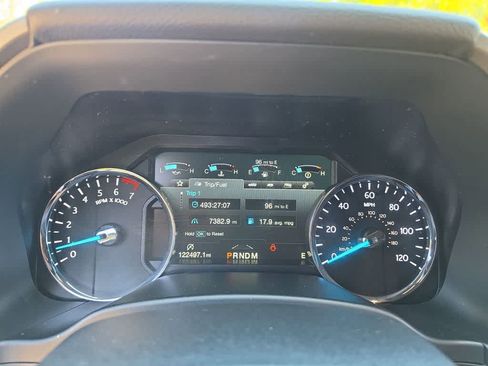 Used 2018 Ford Expedition Max XLT w/ Equipment Group 202A AWD/4WD image 15