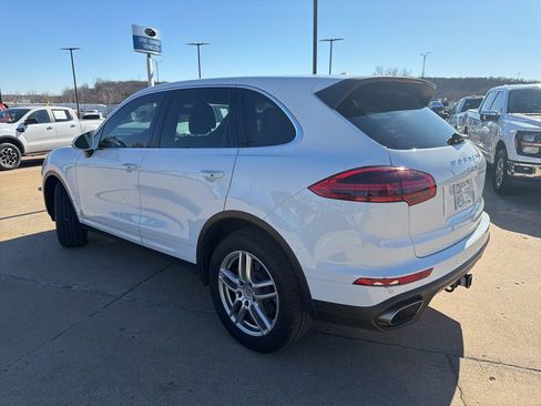 Used 2016 Porsche Cayenne image 5