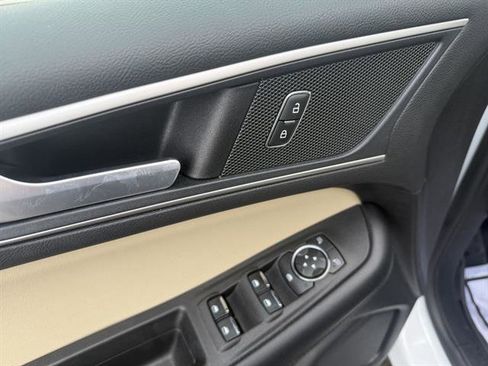 Used 2022 Ford Edge SEL w/ Convenience Package image 32