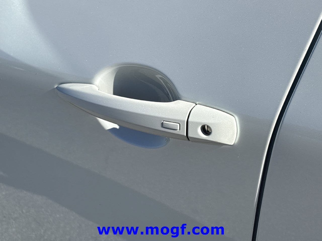 Used 2025 Nissan Rogue SV AWD/4WD image 28