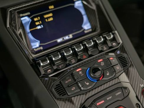 Used 2016 Lamborghini Aventador LP 750-4 Superveloce AWD/4WD image 22