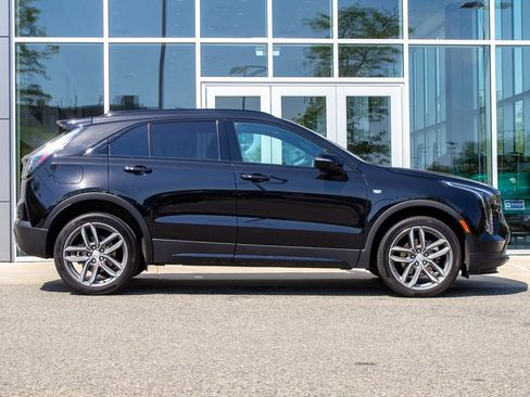Used 2023 Cadillac XT4 Sport AWD/4WD image 4