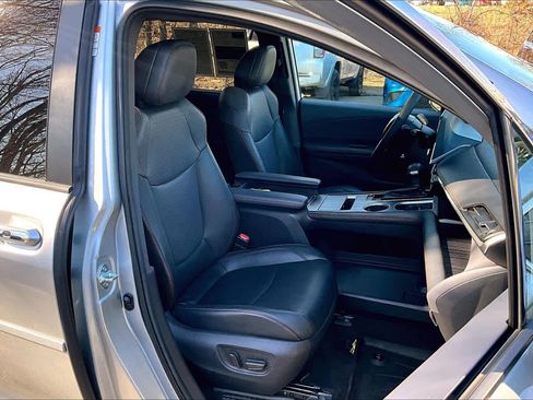 Certified 2021 Toyota Sienna XSE image 8